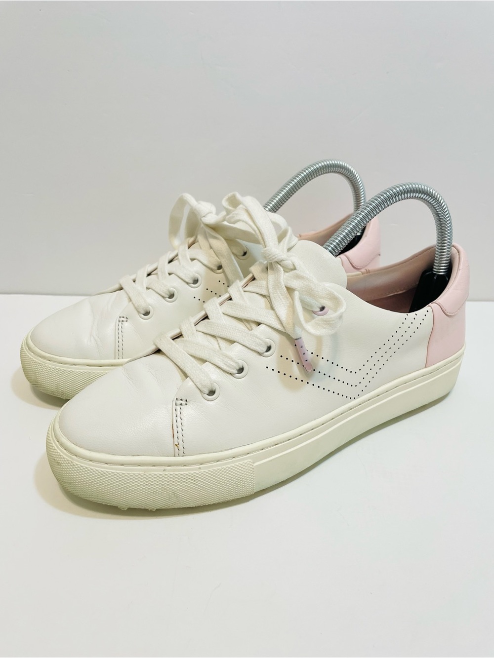 Tory Sport by Tory Burch Perforated Leather Golf Sneakers White Pink Size 7